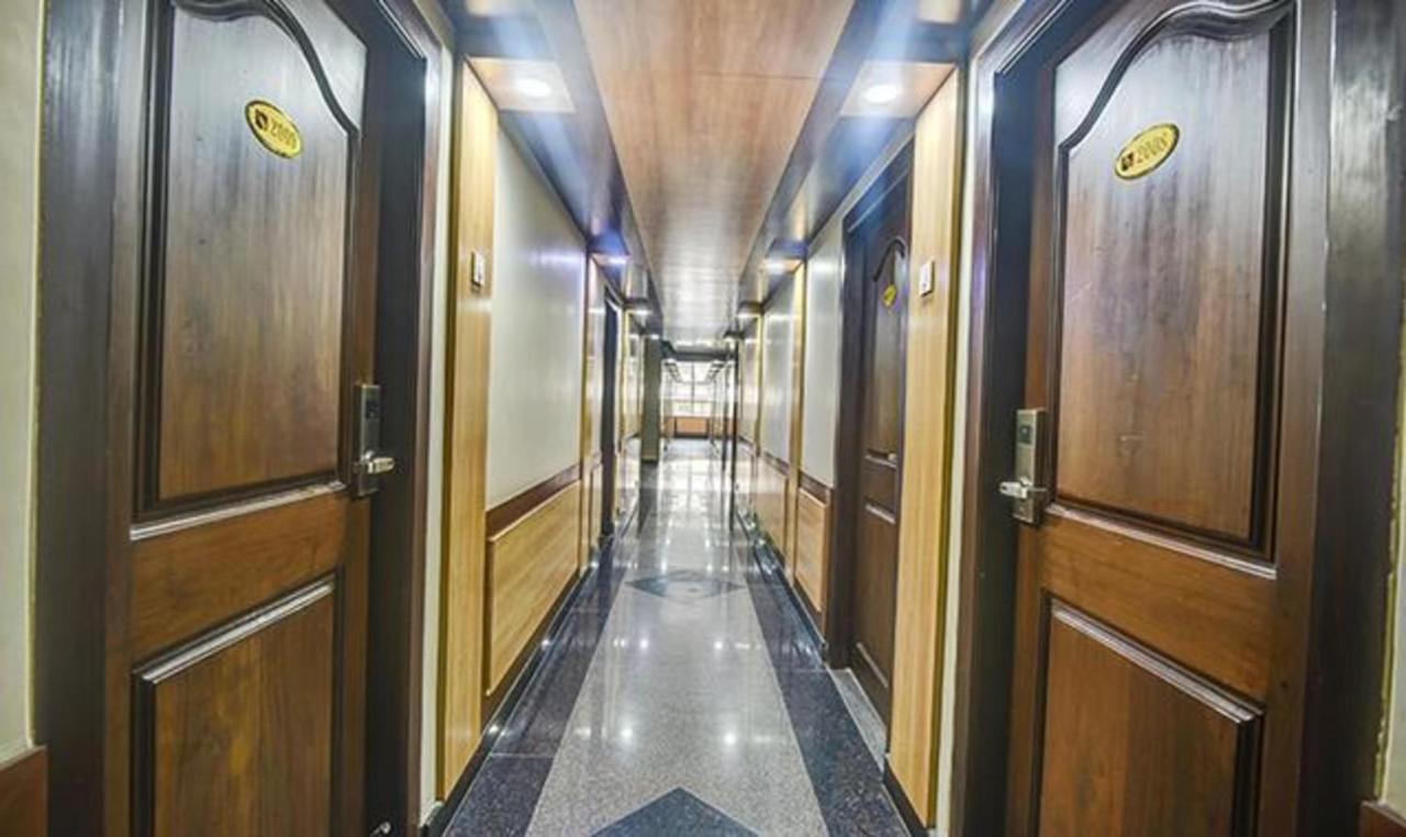 Fabhotel Central Palace Chennai Exterior photo