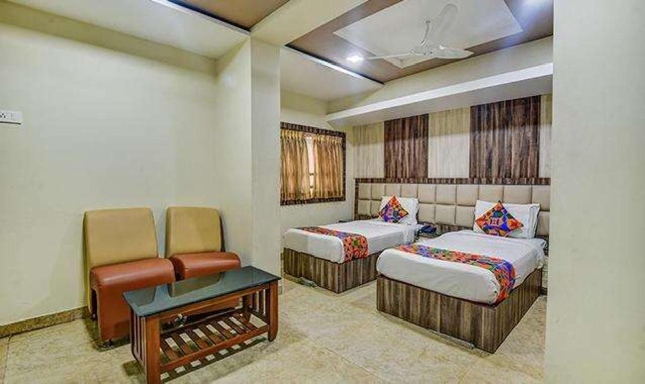 Fabhotel Central Palace Chennai Exterior photo