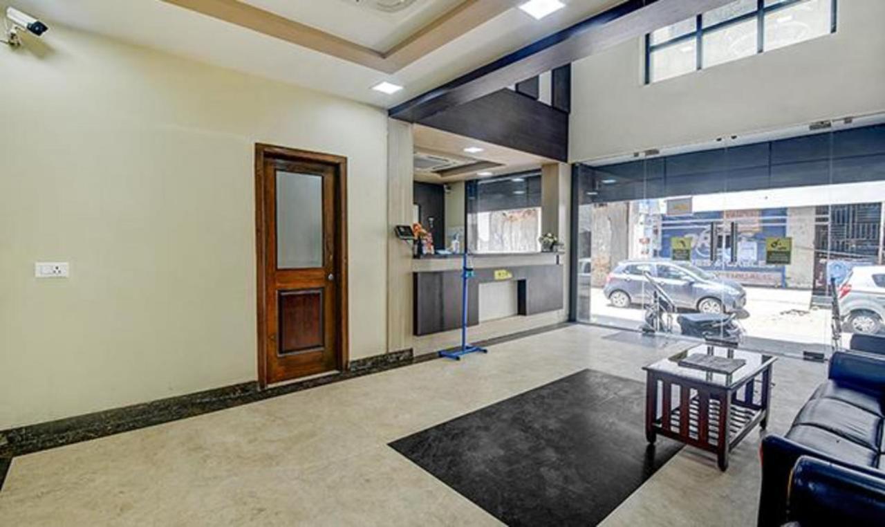 Fabhotel Central Palace Chennai Exterior photo